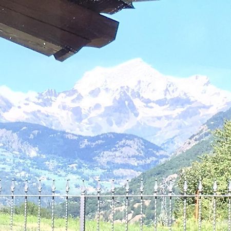 Appartamento Fleur Des Neiges Aosta Luaran gambar
