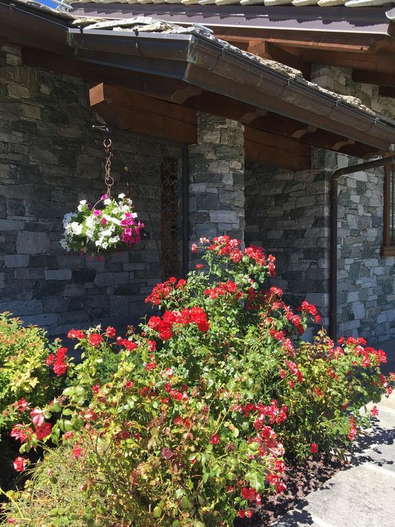 Appartamento Fleur Des Neiges Aosta Luaran gambar