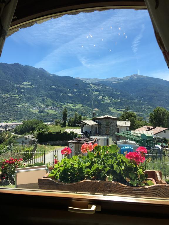 Appartamento Fleur Des Neiges Aosta Luaran gambar